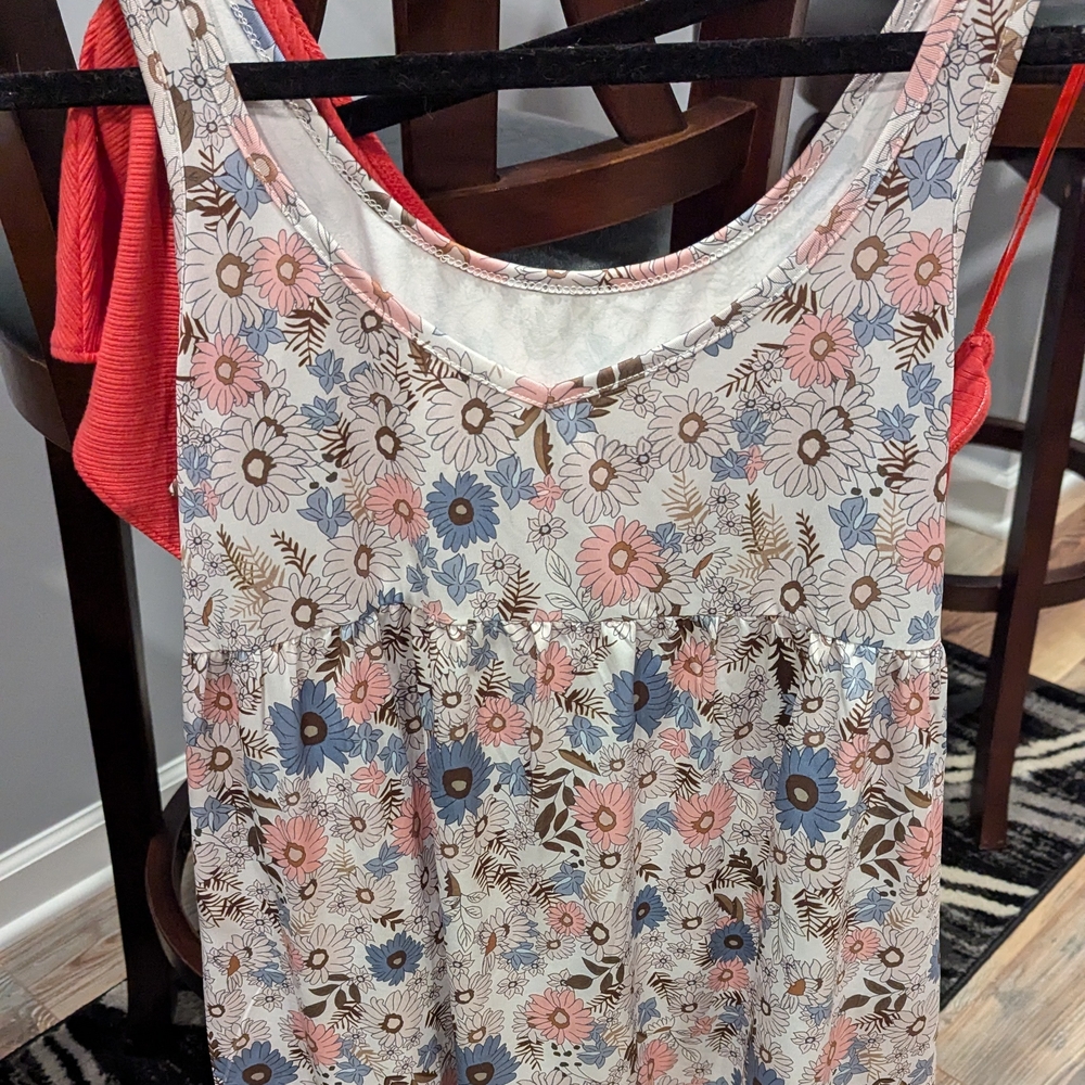 Floral Sleeveless V neck Tank Top Size L